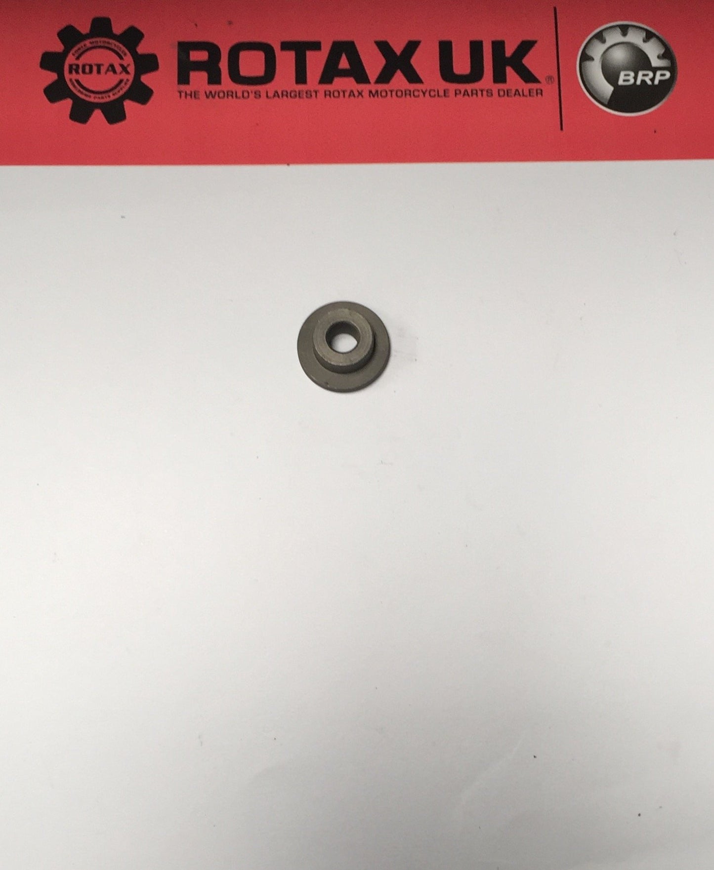 247750 - Cover Distance Bush for engine types: 504, 560, 604.