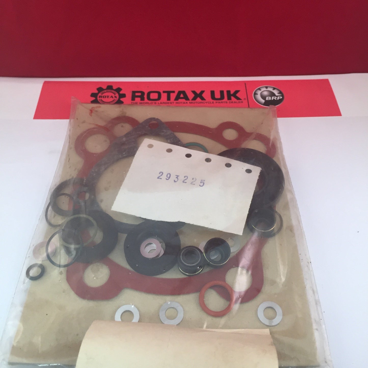293225 - Gasket Set - Top for engine types: 605.