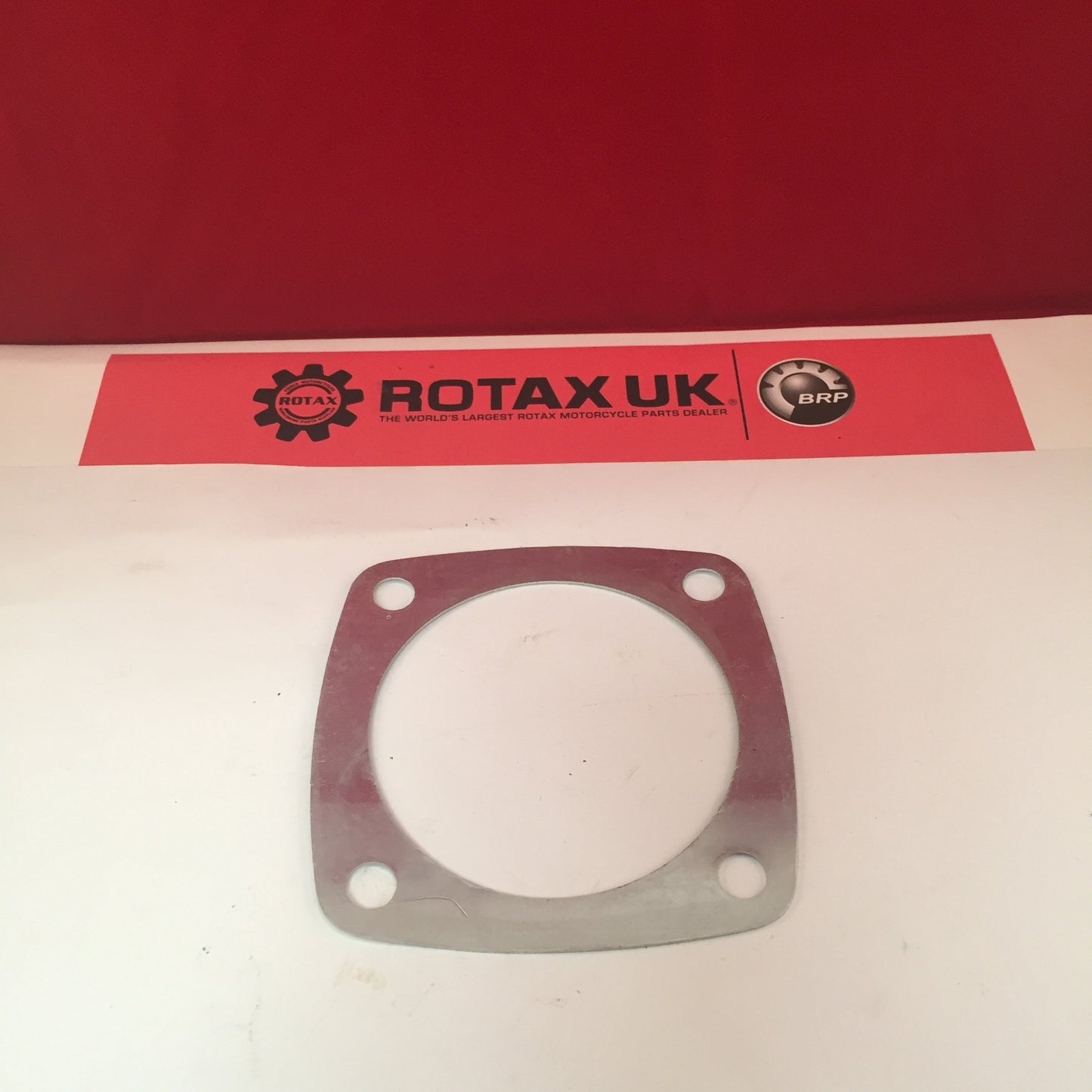 831985 - Cylinder Head Gasket for engine types: 232.