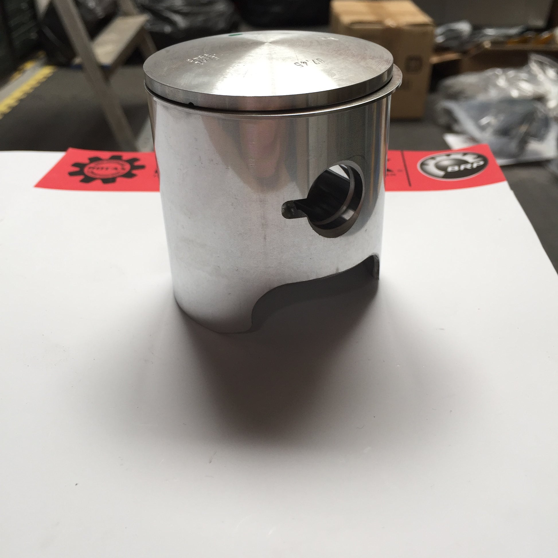 294850 - Piston 64.45mm for engine types: 257.