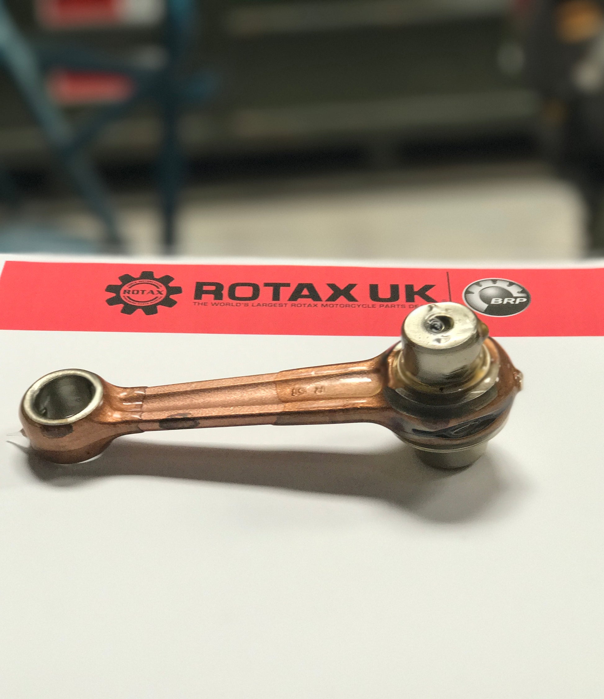 294934 - Crankshaft Repair Kit for engine types: 128, 256, 258.