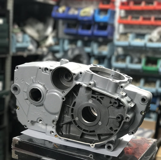 295439 - Crankcase Assy for engine types: 604.