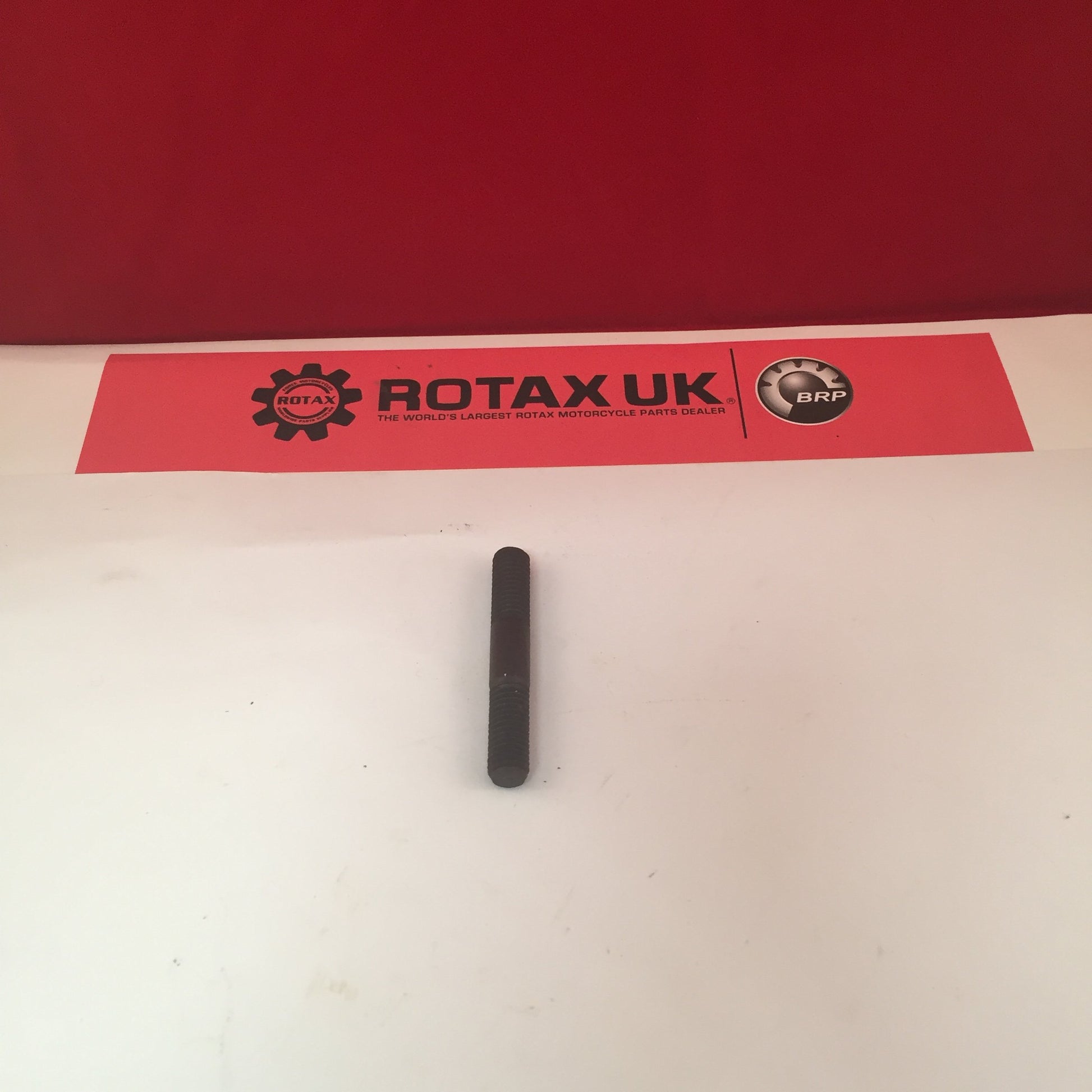 841320 - Stud - M8x35x20mm (940-636) for engine types: 129, 242,  258, 282.