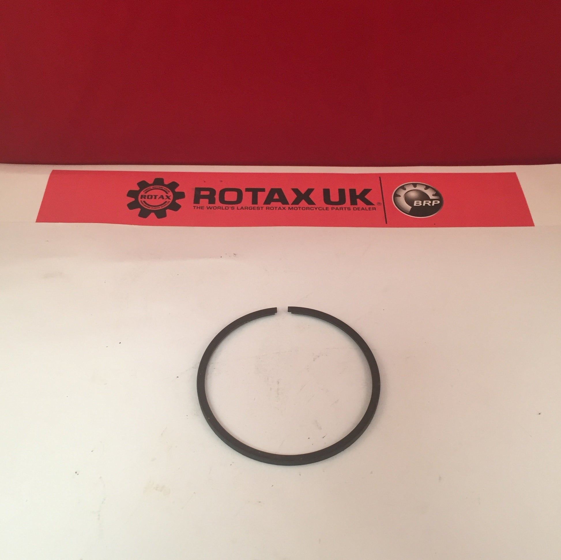 915566 - Piston Ring for engine types: 194.